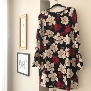 Floral Bell Sleeve Shift Dress